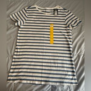 ✨NWT! Primark Blue and White Striped Short Sleeve Tee
